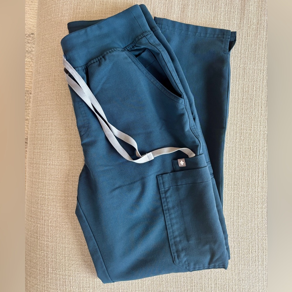 Figs Yola high waisted scrub pants